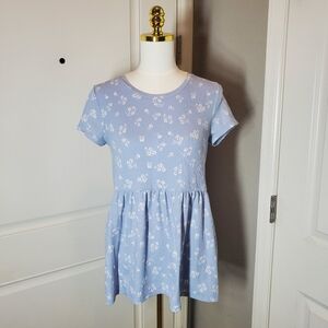 Wild Skye Women's Blue & White Floral Babydoll Top Blouse Size Medium NWOT